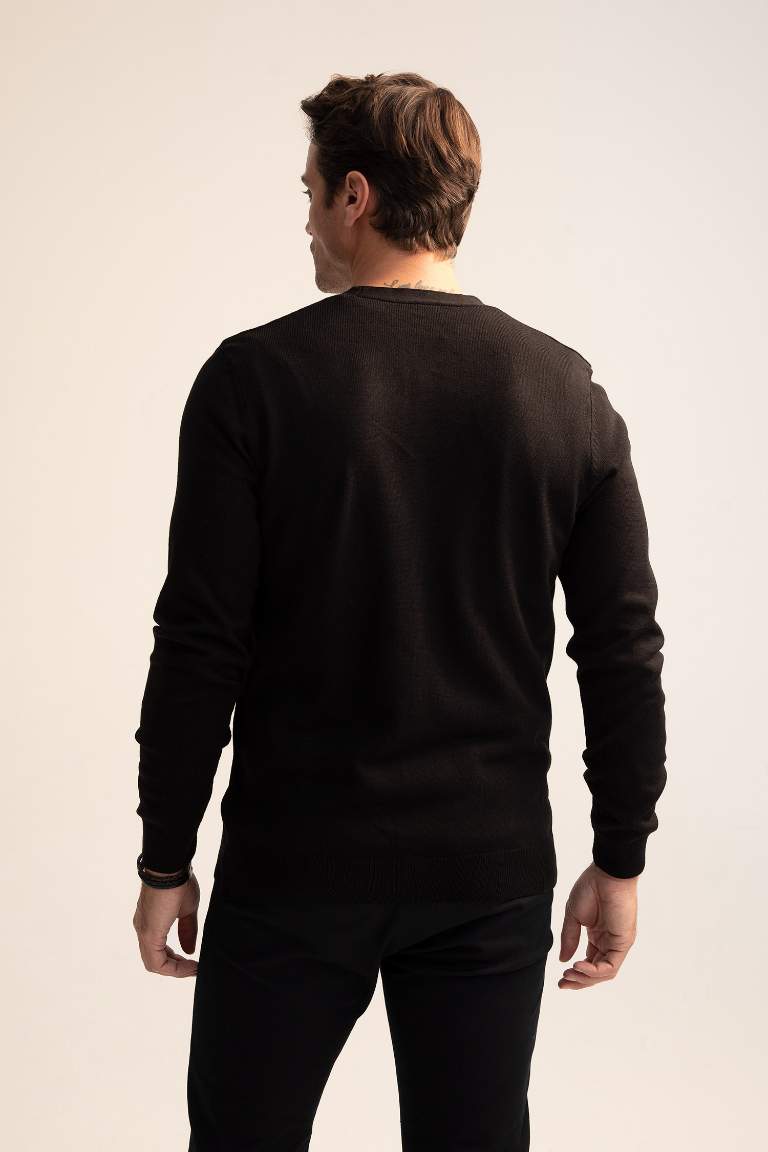 Regular Fit V Yaka Düğmeli Triko Hırka