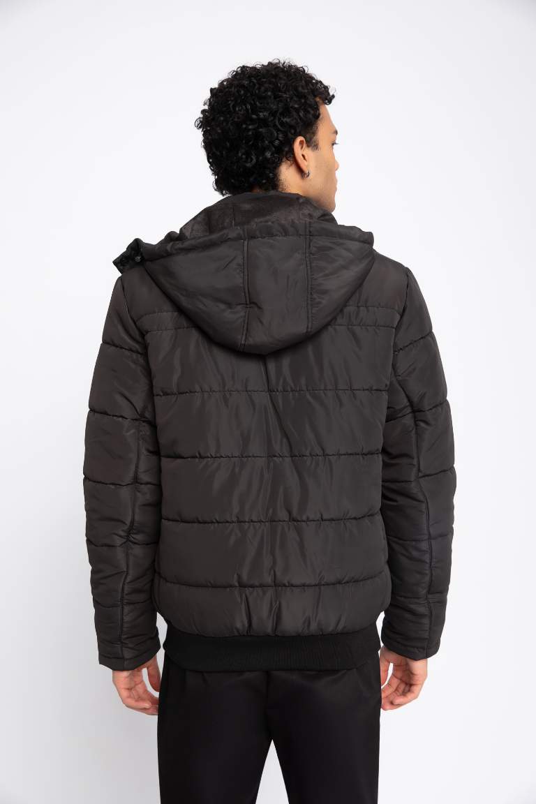 Su İtici Slim Fit Dar Kesim Kapüşonlu Fermuarlı Çıtçıtlı Cepli Astarlı Mont