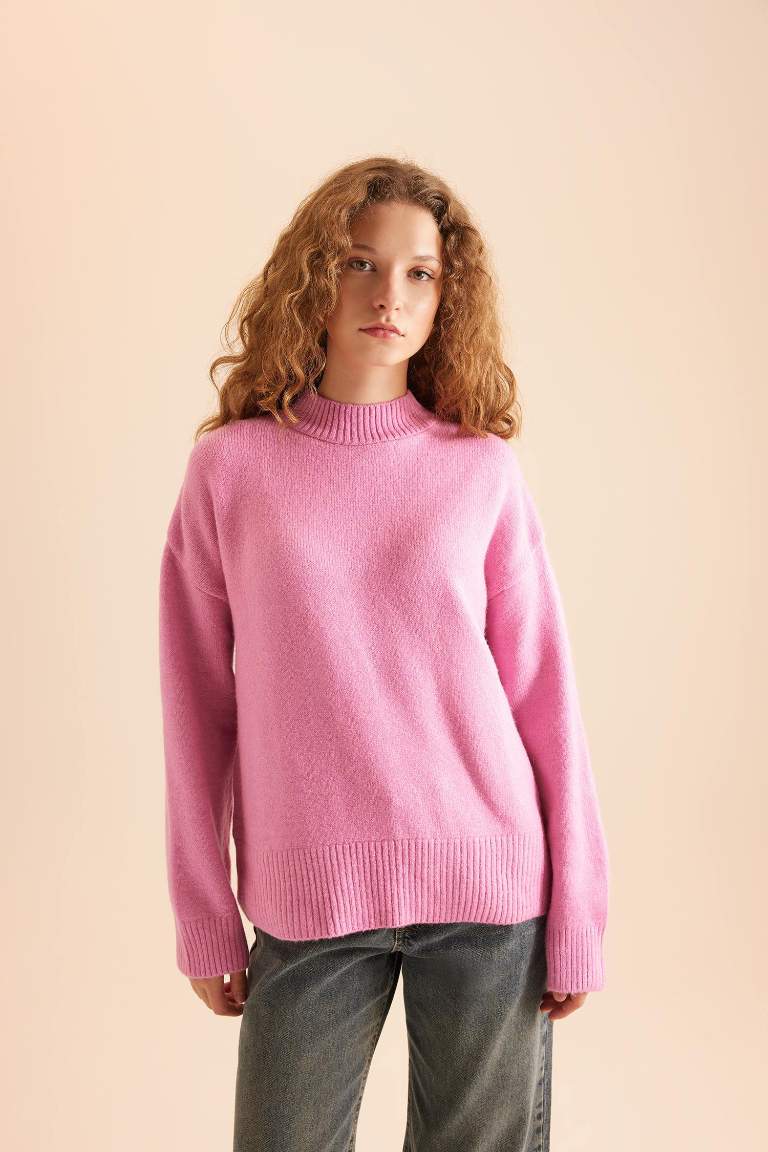 Oversize Fit Yarım Balıkçı Yaka Kazak