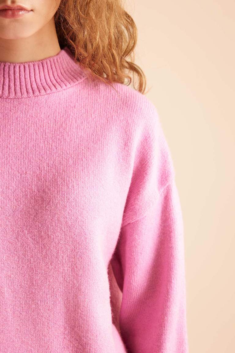 Oversize Fit Yarım Balıkçı Yaka Kazak