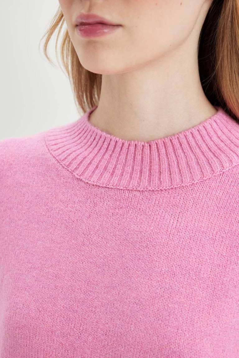 Oversize Fit Yarım Balıkçı Yaka Kazak