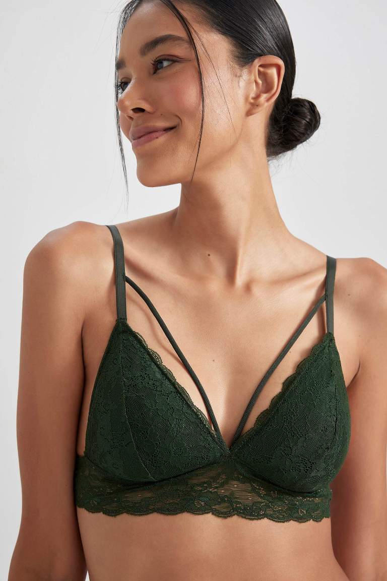 Fall in Love Dantelli Pedli Triangle Bralet