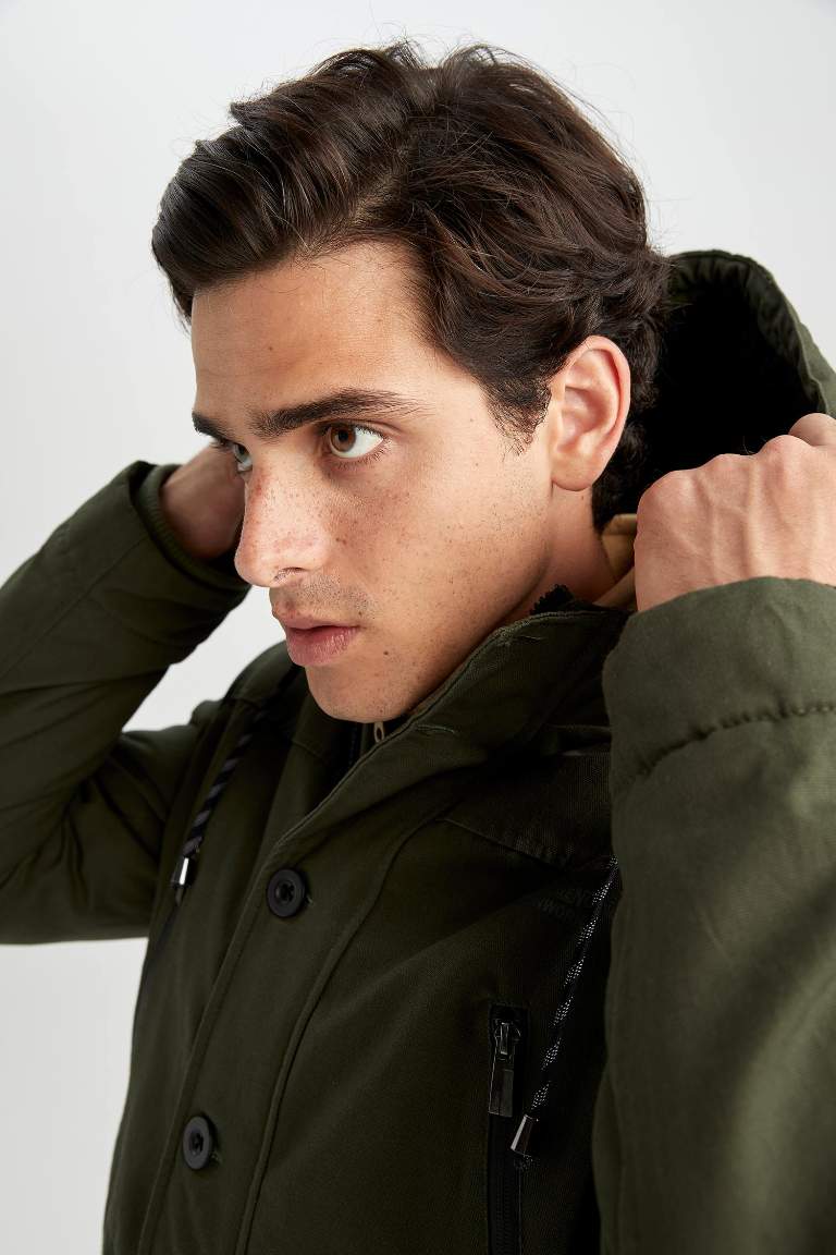 Slim Fit Kapüşonlu Pelüş Astar Parka