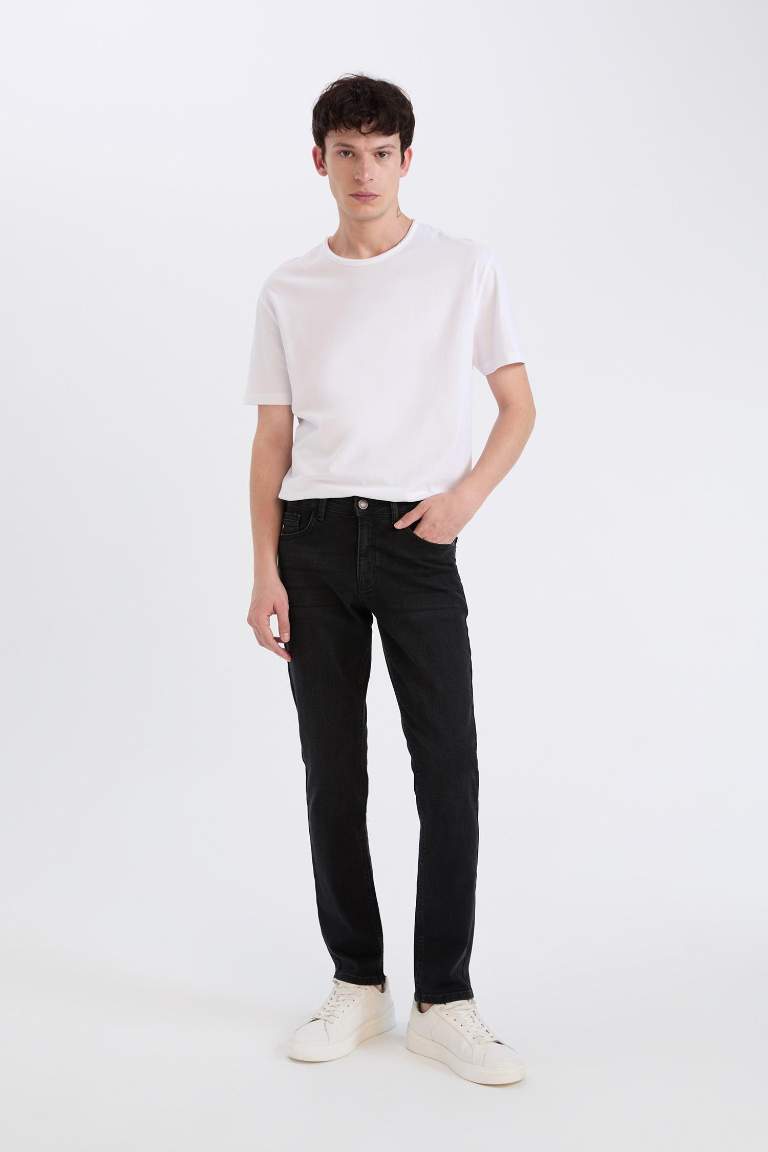 Pedro Slim Fit Super Skinny Hem Jean Trousers