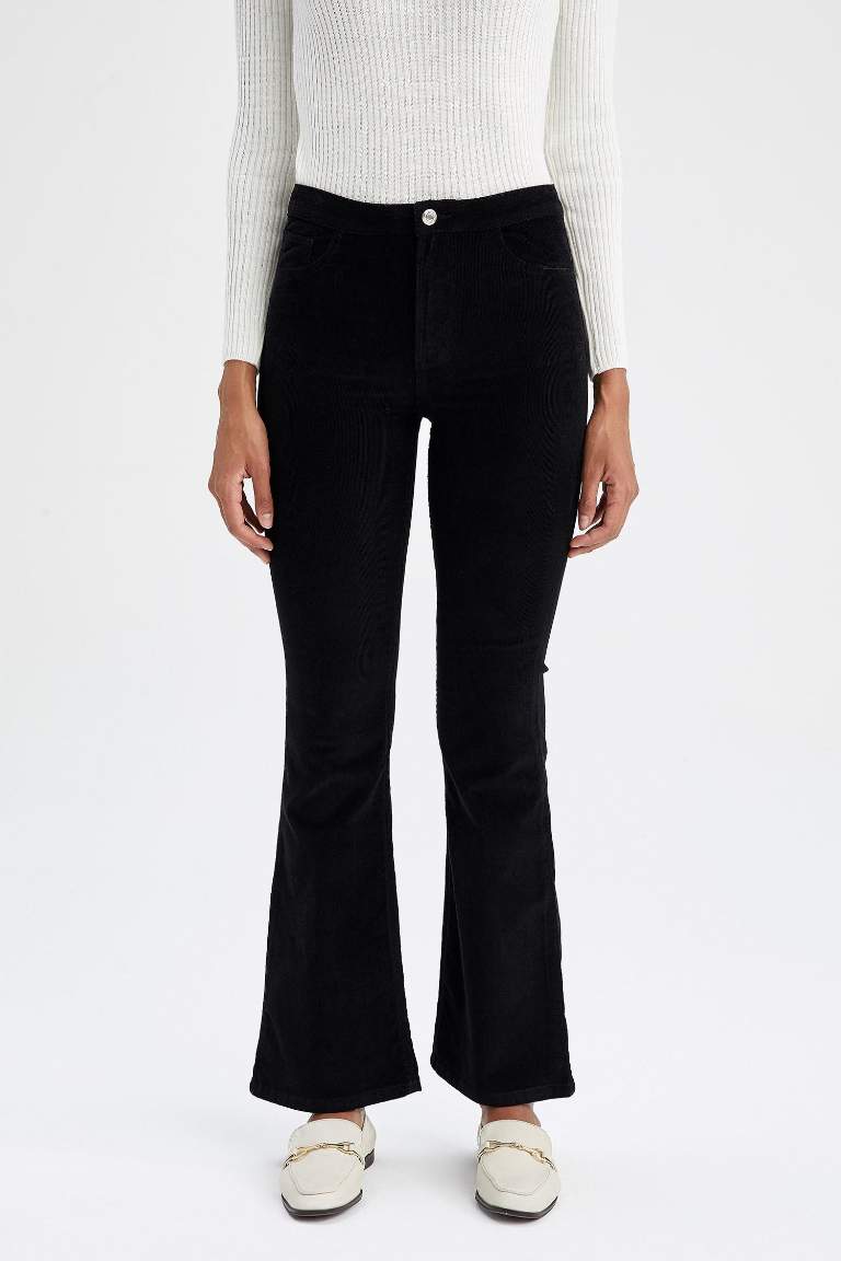 Black WOMAN Flare Flare With Pockets Velvet Trousers 2500950 | DeFacto