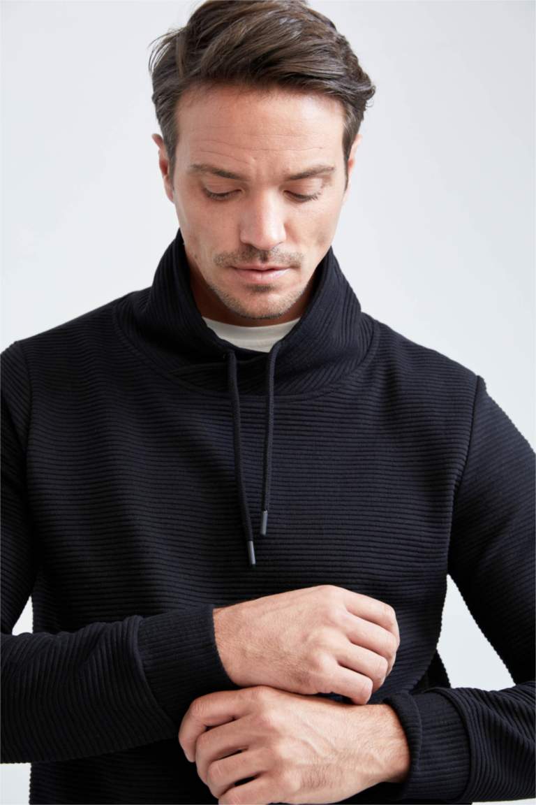 Black MAN Regular Fit Shawl Collar Long Sleeve Sweatshirt 2554322 DeFacto