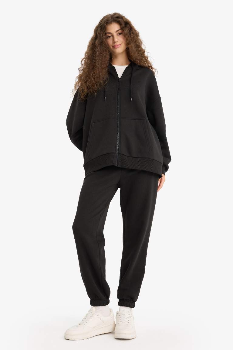 Jogger Fit Elastic Banded Leg Thick Fabric Trousers