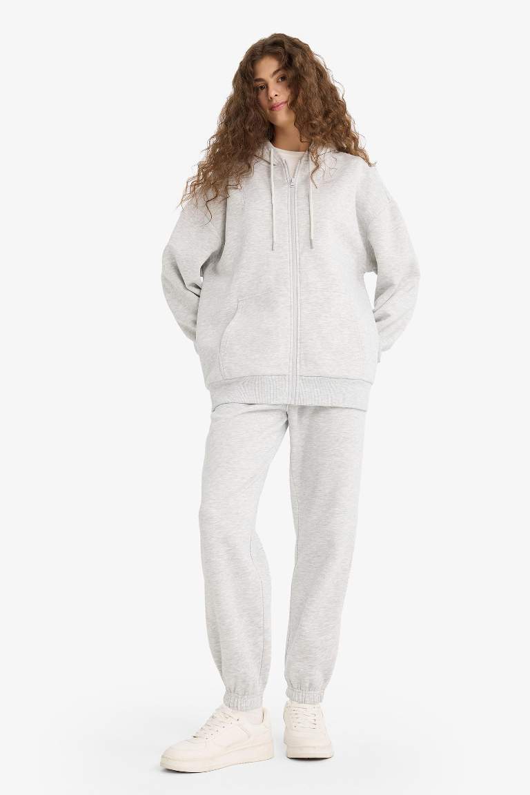 Standard Fit Elastic Leg Thick Fabric Sweatpants