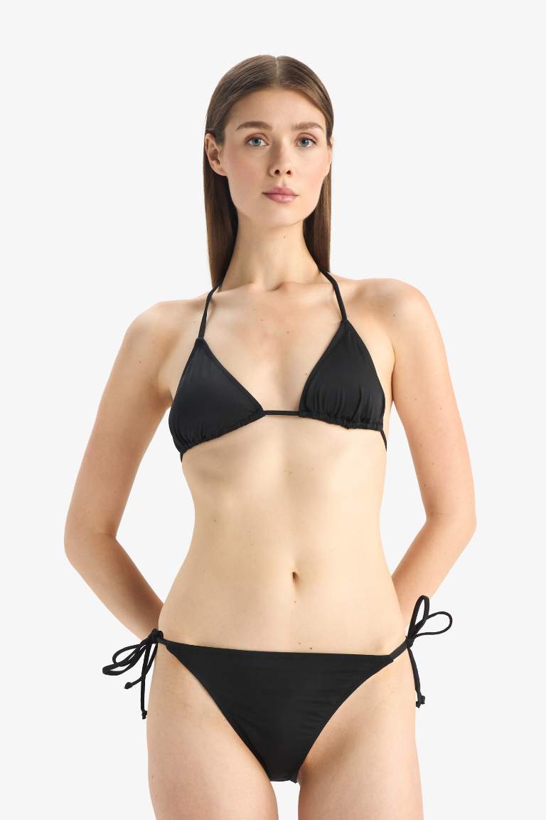 Regular Fit Üçgen Bikini Üstü-Fall in Love