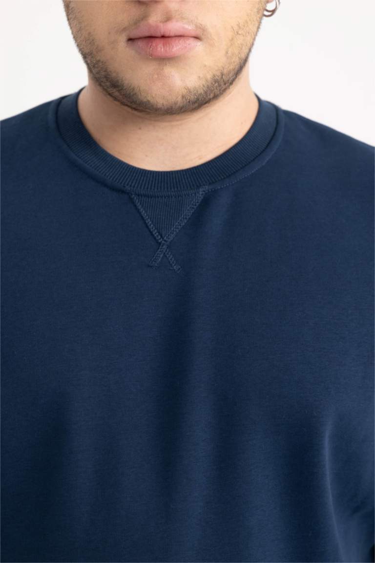 Regular Fit Bisiklet Yaka Kalın Basic Düz Sweatshirt