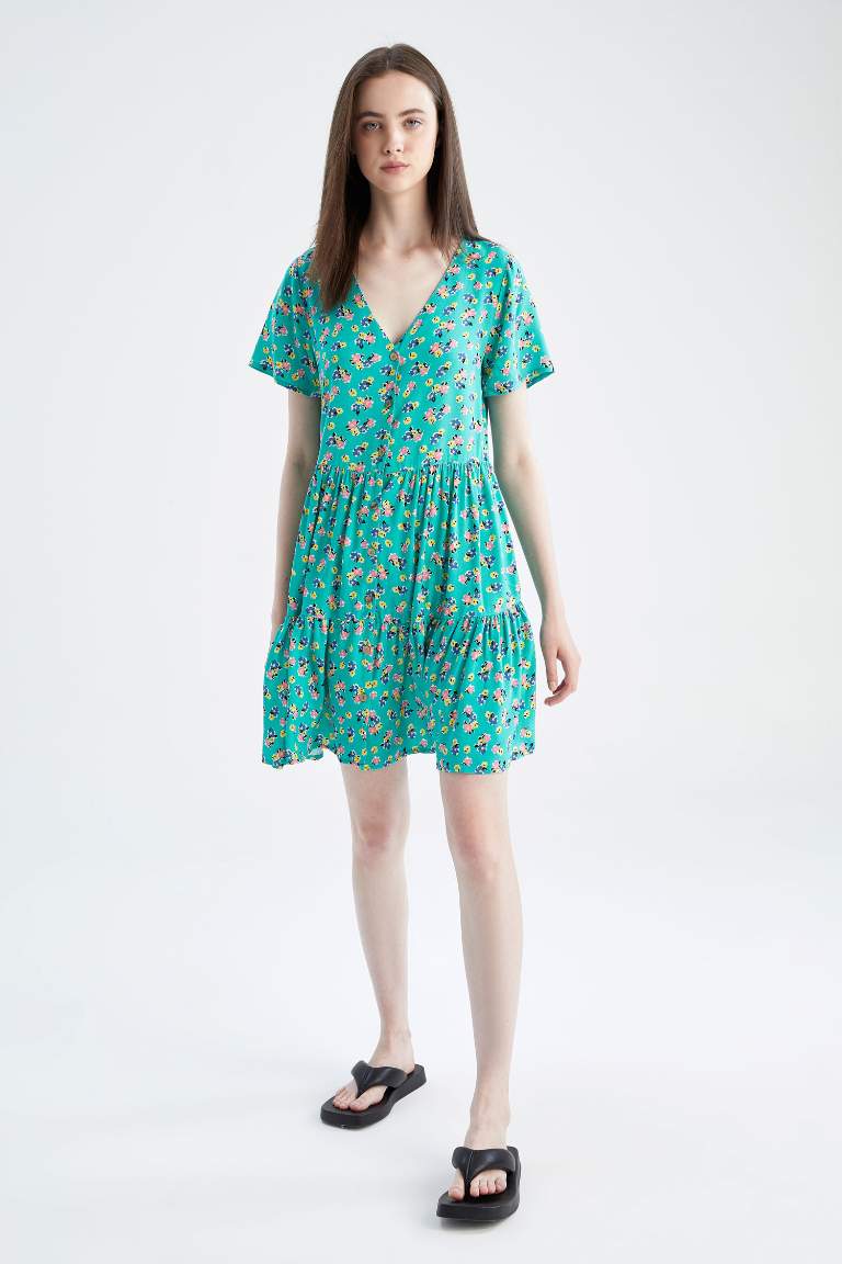 Volan Detailed V-Neck Floral Dress