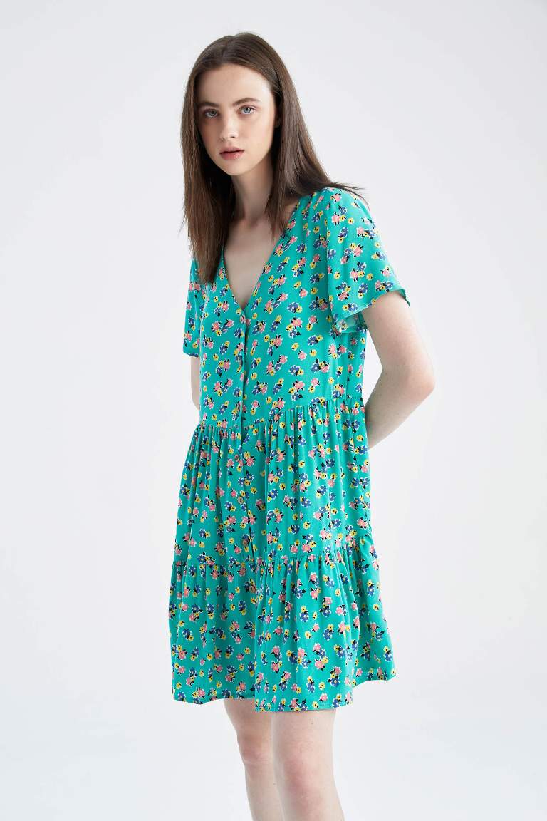 Volan Detailed V-Neck Floral Dress