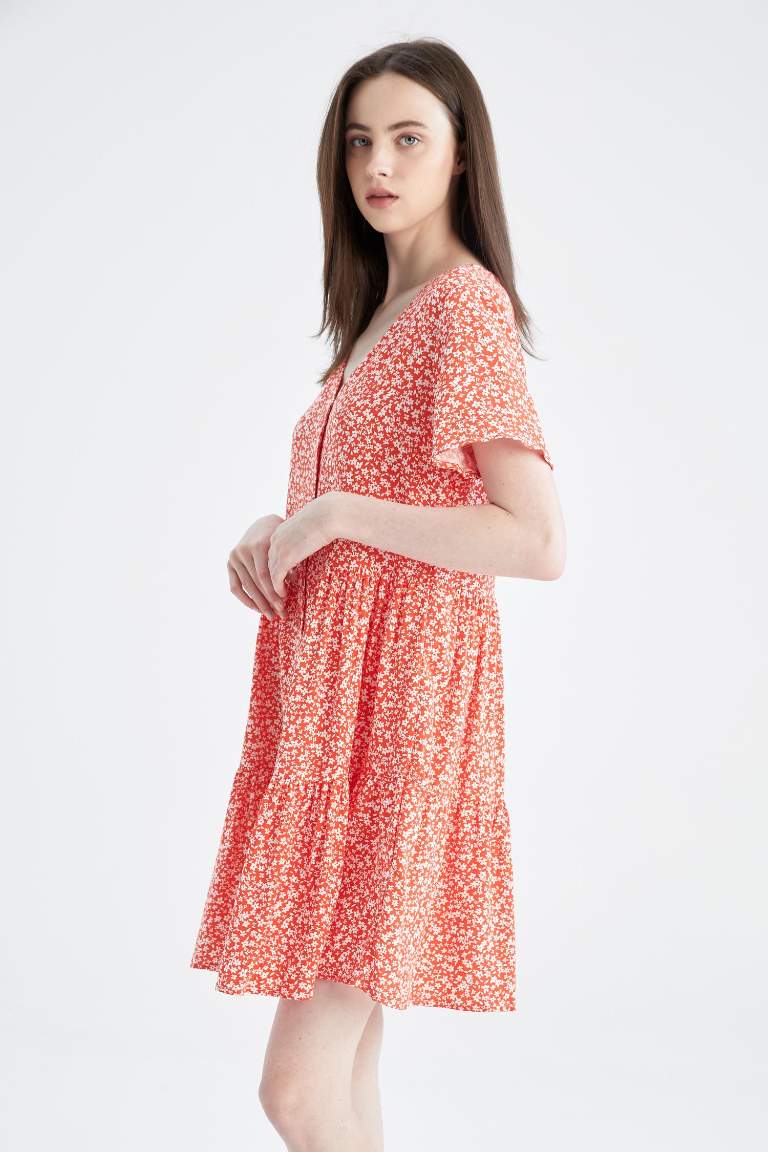 Volan Detailed V-Neck Floral Dress