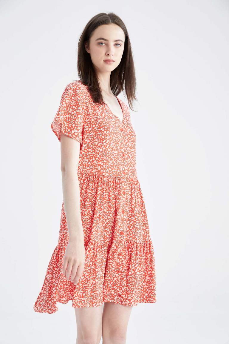 Volan Detailed V-Neck Floral Dress