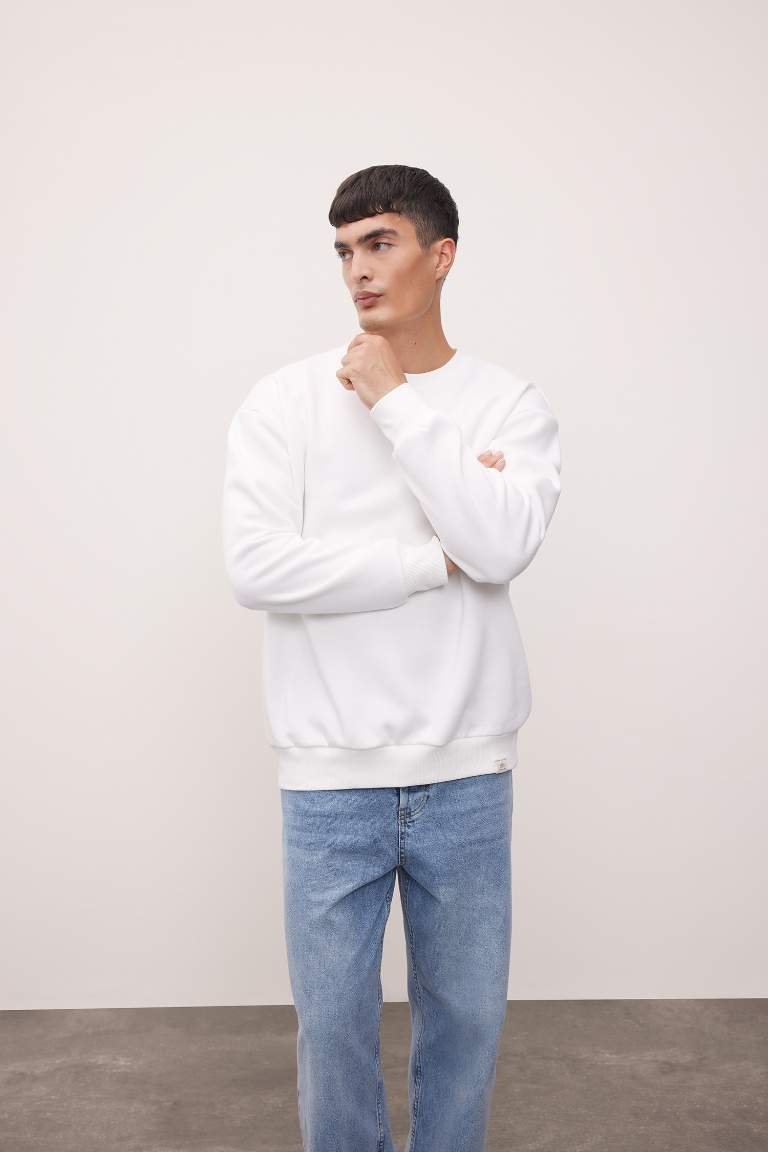 Oversize Fit Crew Neck Thick Basic Sweatshirt