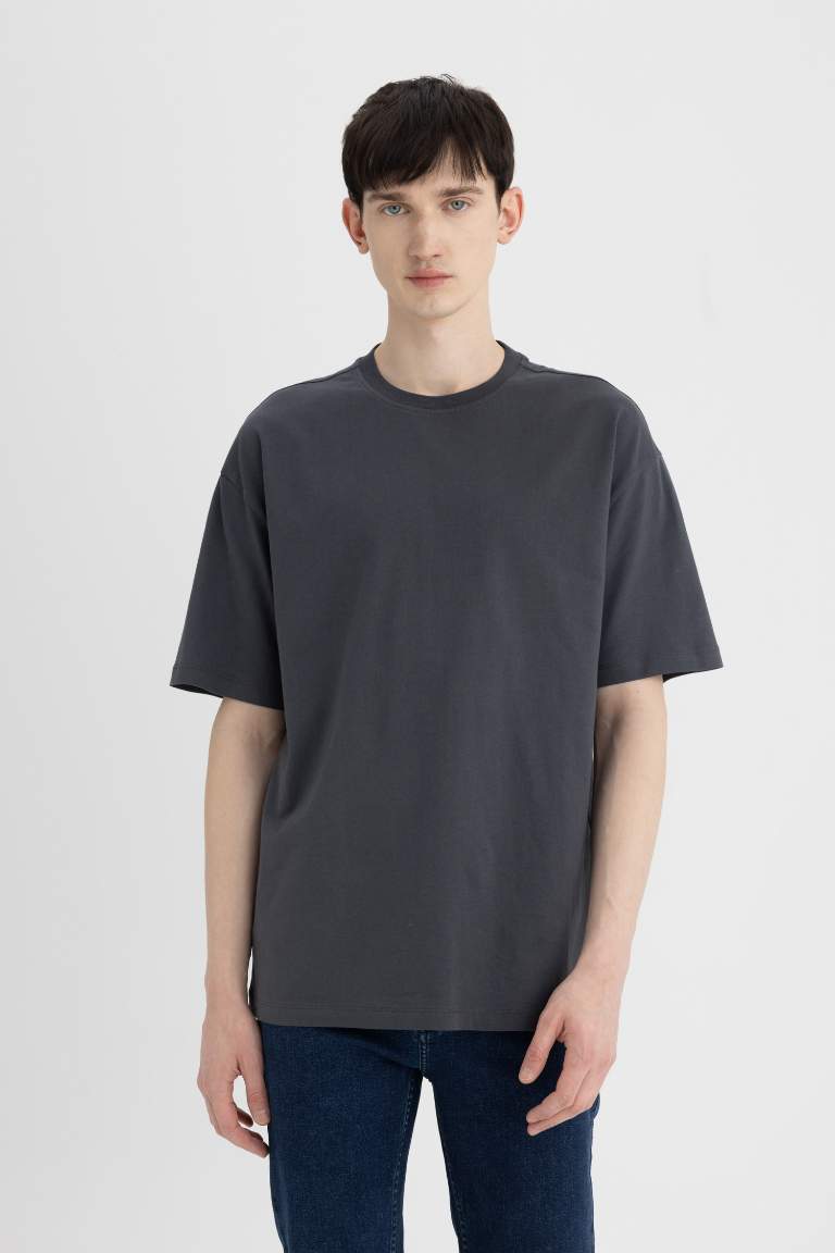 Oversize Fit Crew Neck T-Shirt