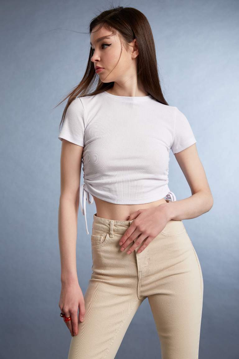 Short Sleeve Tie Waist Crop Top