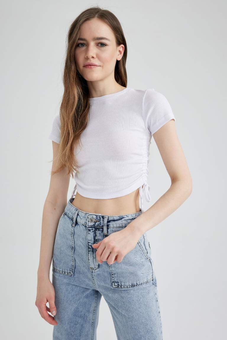 Short Sleeve Tie Waist Crop Top