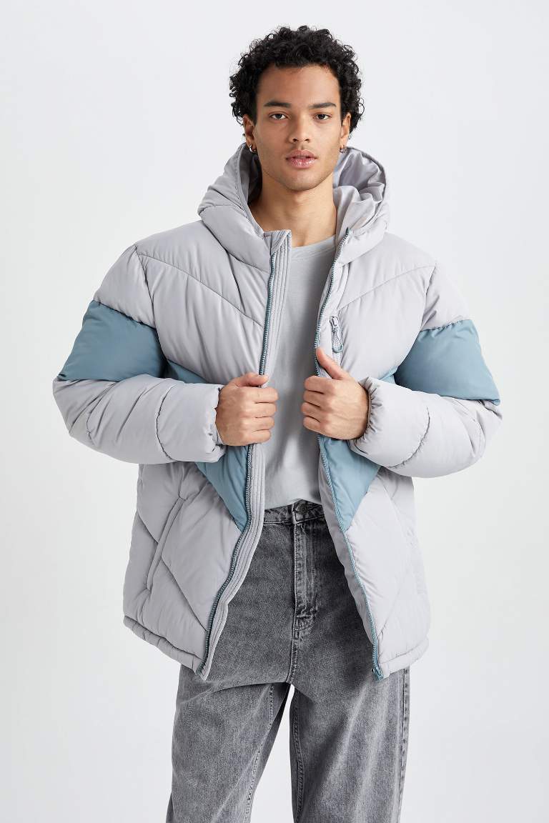 Water Repellent Regular Fit Puffer Jacket