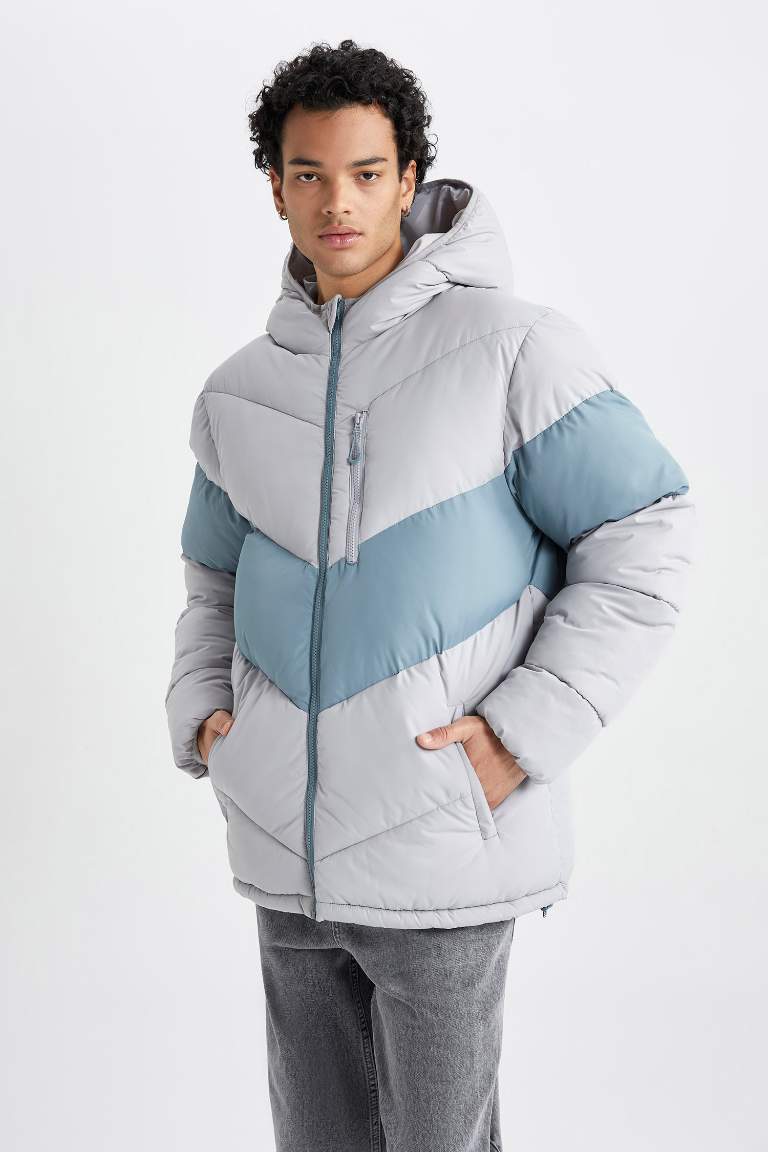 Water Repellent Regular Fit Puffer Jacket
