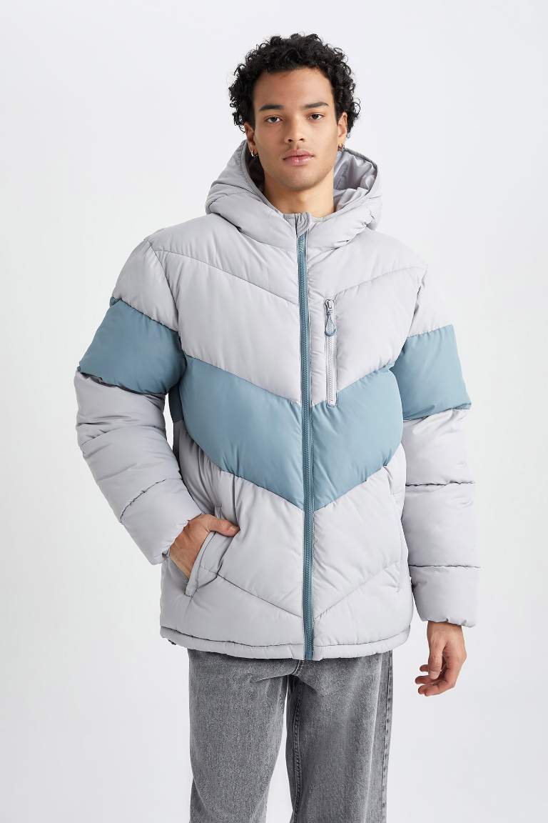 Water Repellent Regular Fit Puffer Jacket