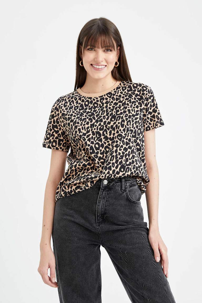 Regular Fit Crew Neck Leopard Patterned Short Sleeve T-Shirt