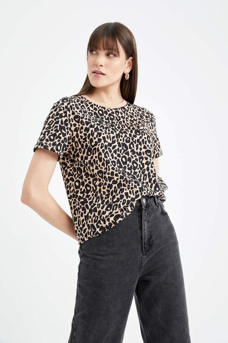 Regular Fit Crew Neck Leopard Patterned Short Sleeve T-Shirt