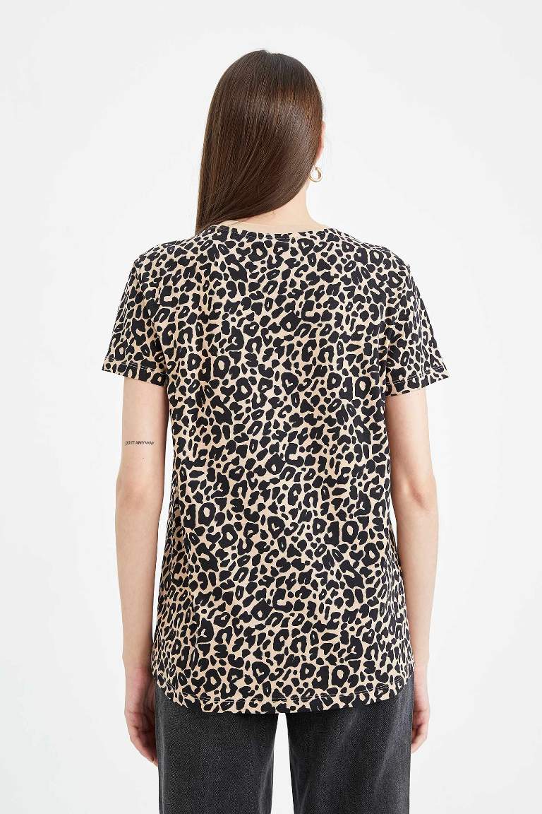 Regular Fit Crew Neck Leopard Patterned Short Sleeve T-Shirt