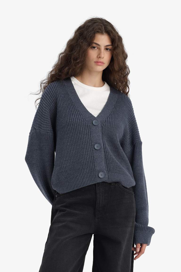 Regular Fit V Yaka Düğmeli Triko Hırka