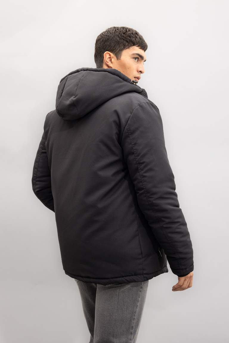 Waterproof Regular Fit Hooded Puffer Jacket