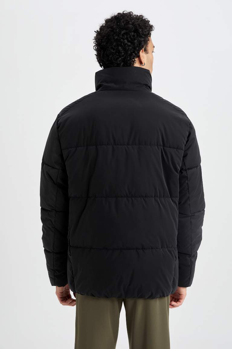 Slim Fit Dik Yaka Puffer Şişme Mont