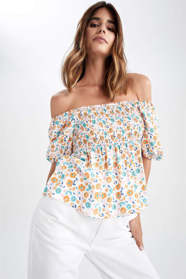 Fitted Square Neck Floral Short Sleeve Blouse