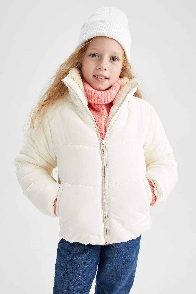 Kız Çocuk Dik Yaka Pelüş Astarlı Puffer Mont