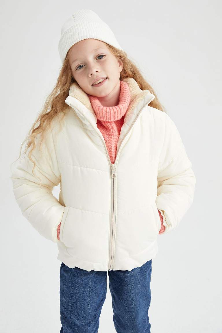 Kız Çocuk Dik Yaka Pelüş Astarlı Puffer Mont