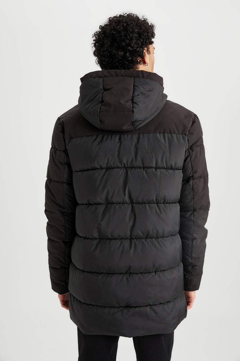 Su İtici Slim Fit Dar Kesim Kapüşonlu Suni Kürk Astarlı Fermuarlı Cepli Şişme Mont Parka