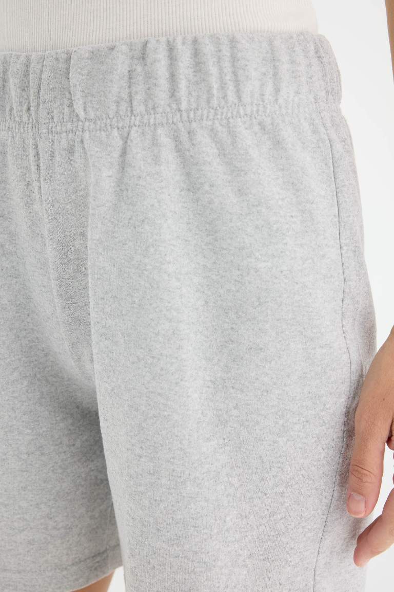 Regular Fit Normal Bel Düz Paça Bermuda Şort