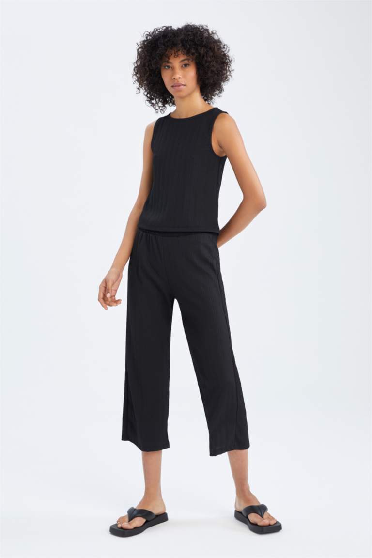 Топ на бретельках