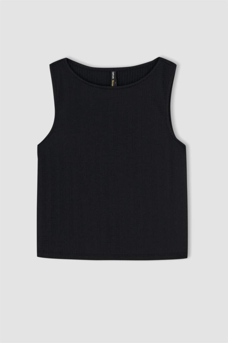 Топ на бретельках