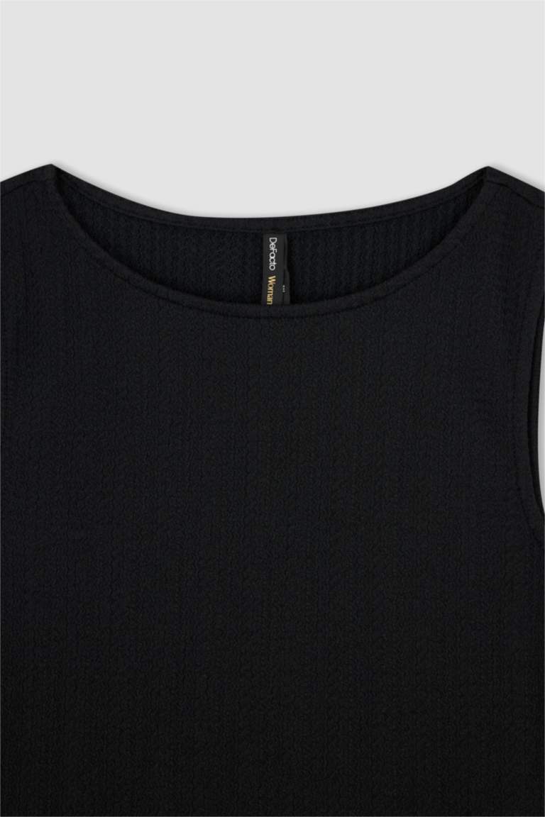 Топ на бретельках