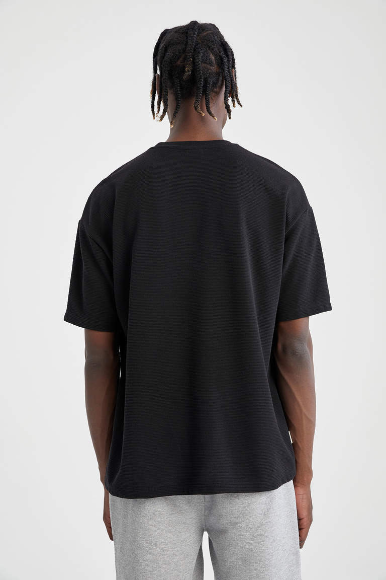 Black MAN Oversize Fit Crew Neck Basic Short Sleeve T-Shirt 2525649 ...