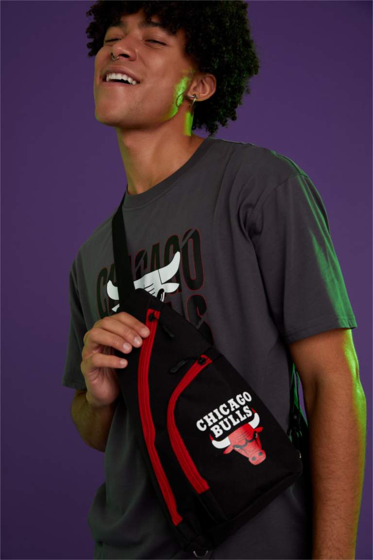 Chicago Bulls Licensed Chest Bag