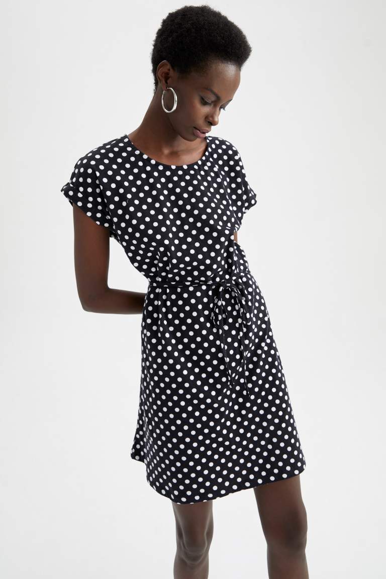 A Cut Short Sleeve Polka Dot Print Mini Dress