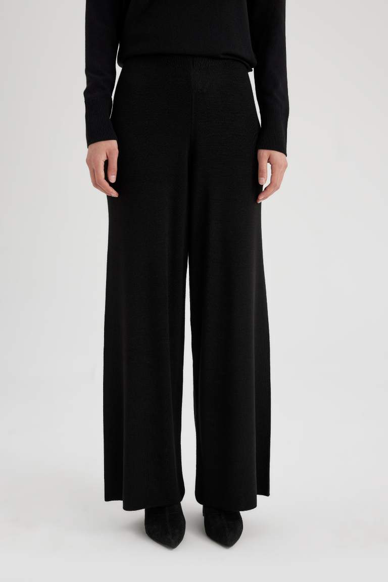 Relax Fit Pants