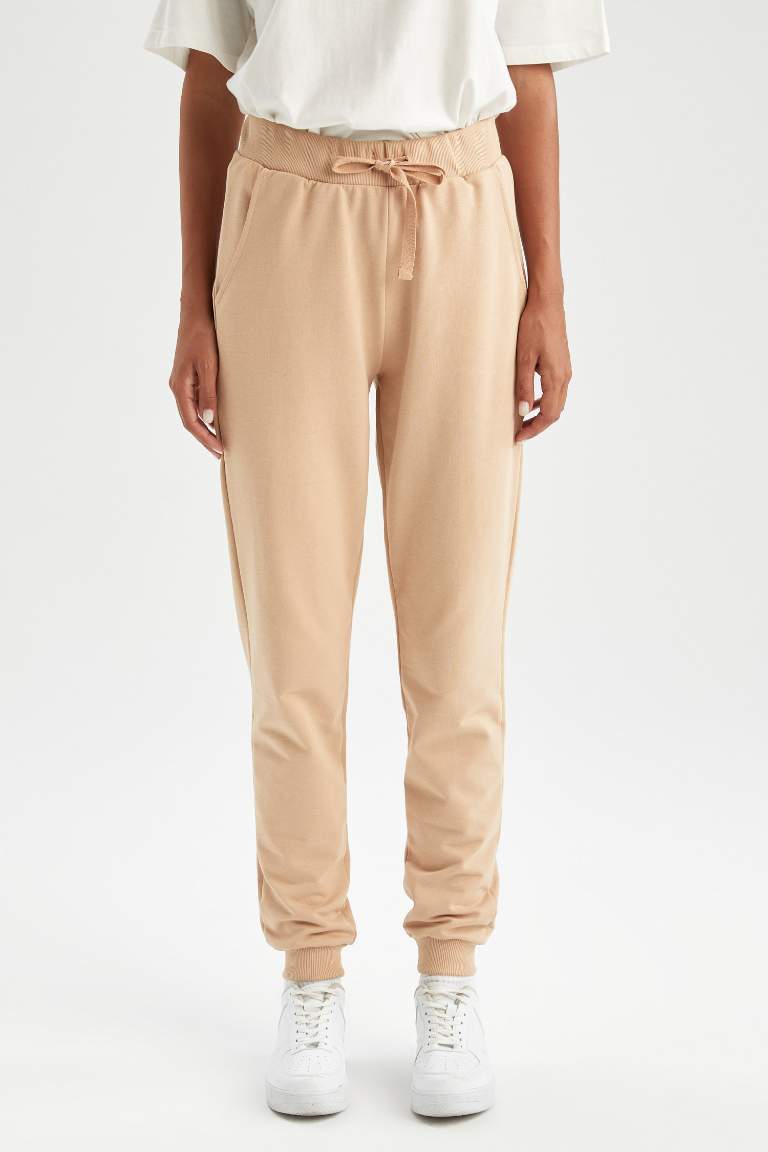Relax Fit Tie Waist Joggers