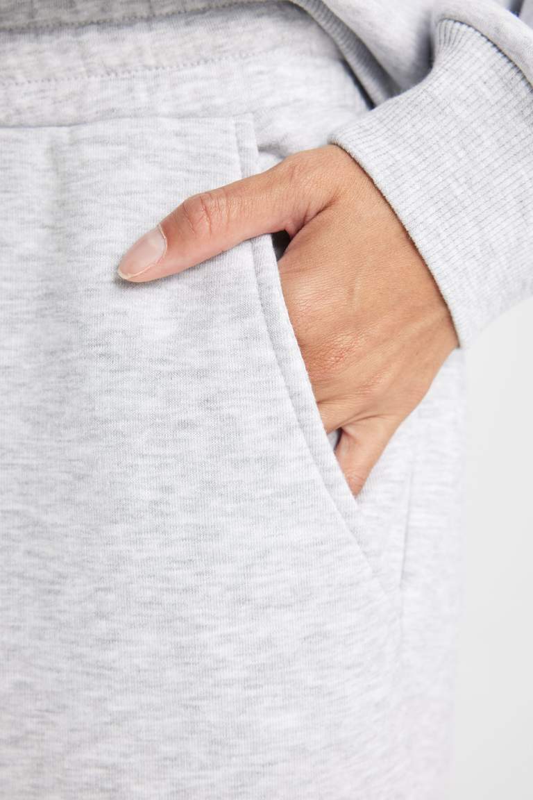 Regular Waist Thick Jogger Sweatpants