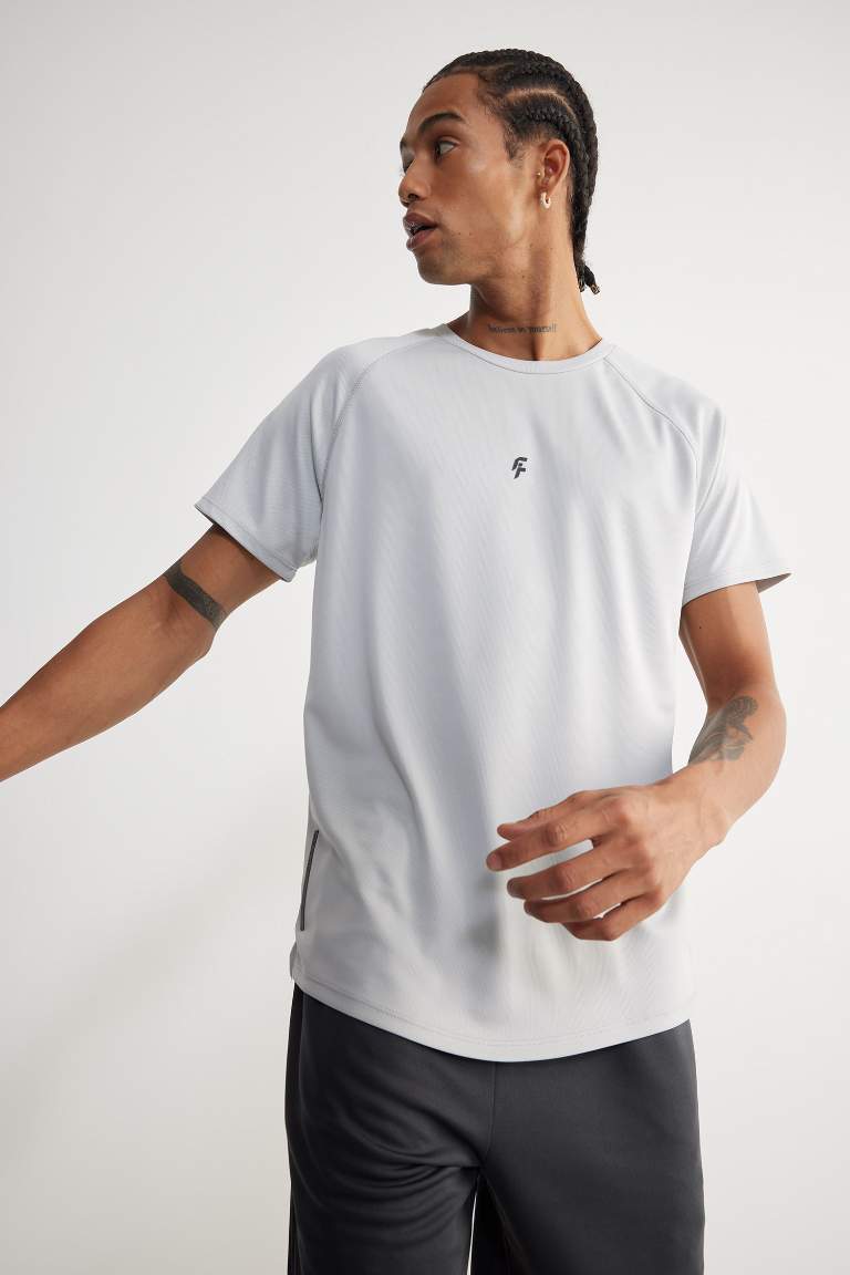 T-shirt de sport slim imprimé à col rond de DeFactoFit