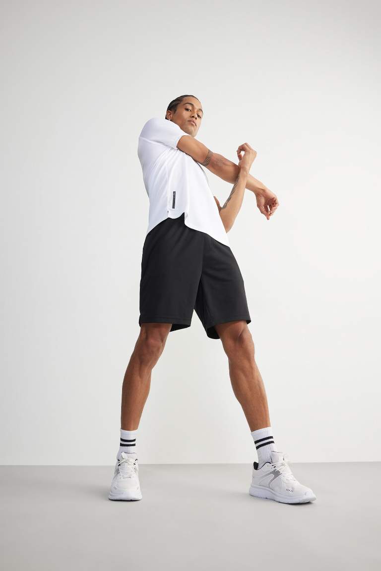 DeFactoFit Hızlı Kuruyan Slim Fit Dar Kesim Sporcu Standart Paça Şort