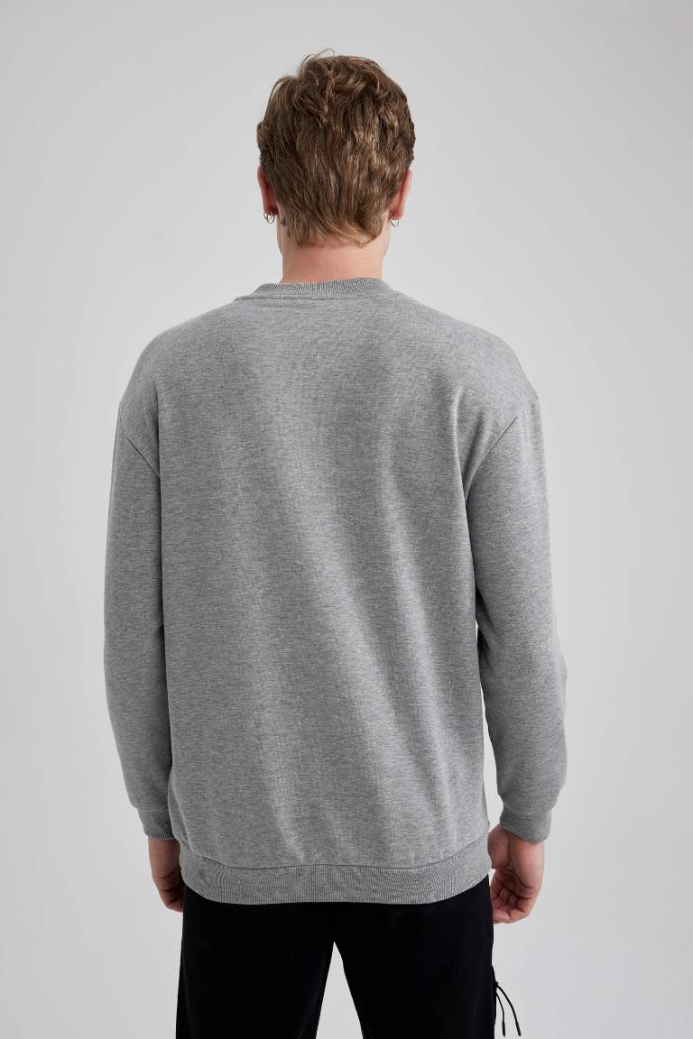 Grey MAN Boxy Fit Long Sleeve Sweatshirt 2558242 | DeFacto