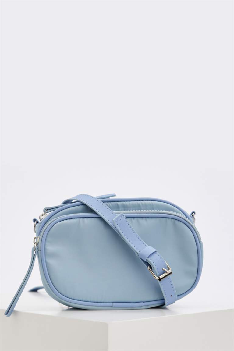 Kadın Çapraz Kol Çantası