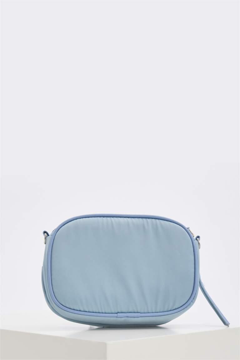 Kadın Çapraz Kol Çantası